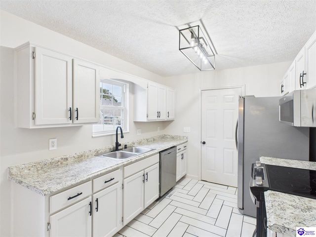 201 Greenleaf Drive, Elizabethtown, KY 42701