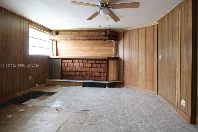 3421 NW 176th St, Miami Gardens, FL 33056