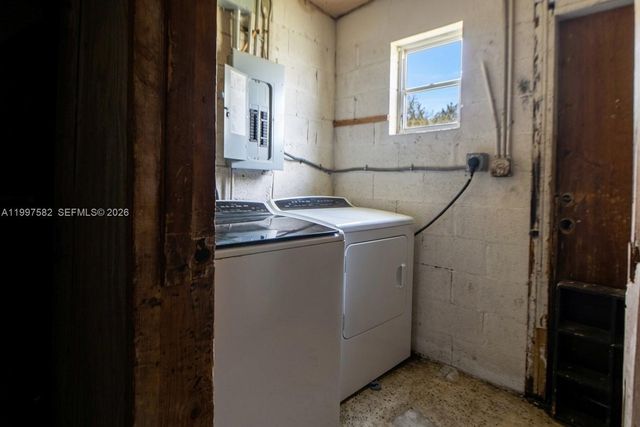 3421 NW 176th St, Miami Gardens, FL 33056