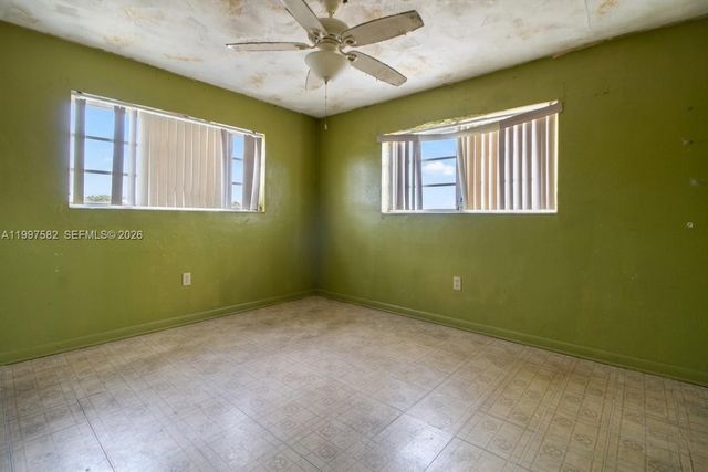 3421 NW 176th St, Miami Gardens, FL 33056