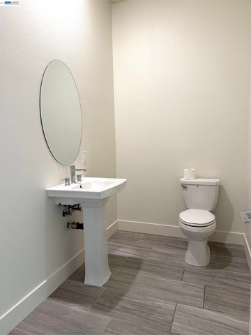 1625 Delano St 31, Milpitas, CA 95035