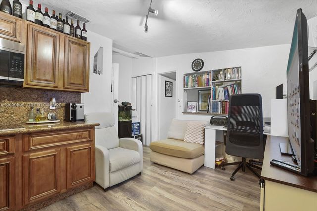 3375 SW 29th Terrace, Miami, FL 33133