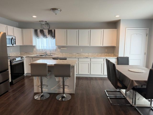 3963 Lotus Landing Circle, Waterford, MI 48329
