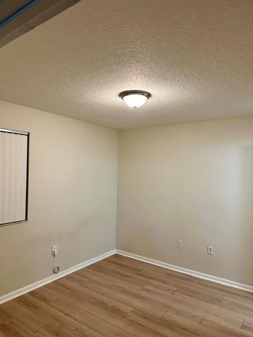 3810 N Jog Road 105, Royal Palm Beach, FL 33411