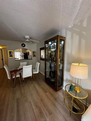 3810 N Jog Road 105, Royal Palm Beach, FL 33411