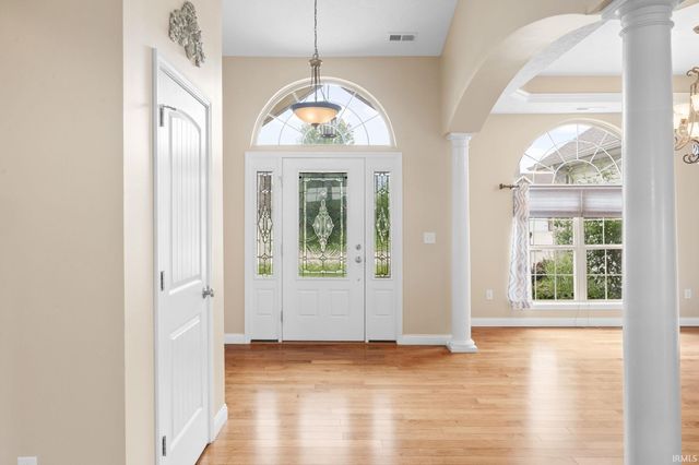 4317 Amesbury Drive, West Lafayette, IN 47906