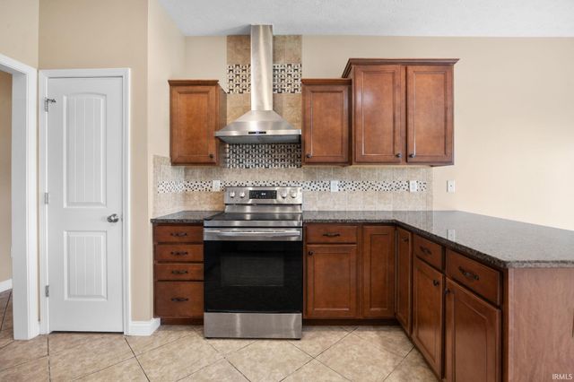 4317 Amesbury Drive, West Lafayette, IN 47906