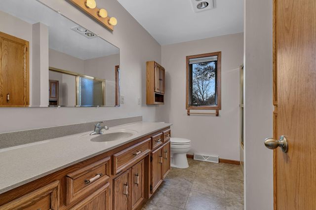 302 N Hickory Street, Royalton, MN 56373