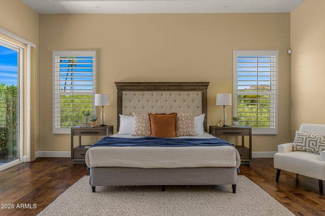4602 E MOCKINGBIRD Lane, Paradise Valley, AZ 85253