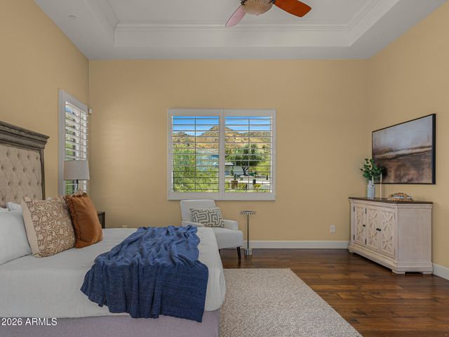 4602 E MOCKINGBIRD Lane, Paradise Valley, AZ 85253