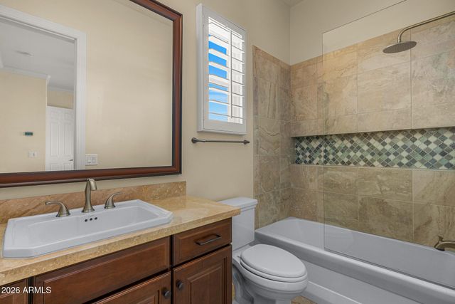 4602 E MOCKINGBIRD Lane, Paradise Valley, AZ 85253