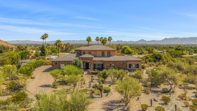 4602 E MOCKINGBIRD Lane, Paradise Valley, AZ 85253