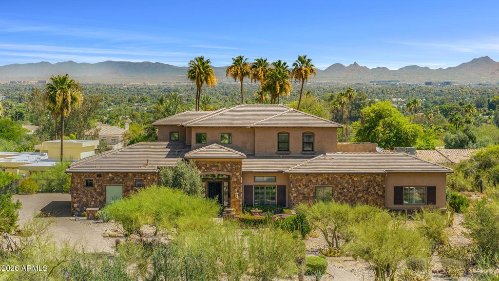 4602 E MOCKINGBIRD Lane, Paradise Valley, AZ 85253