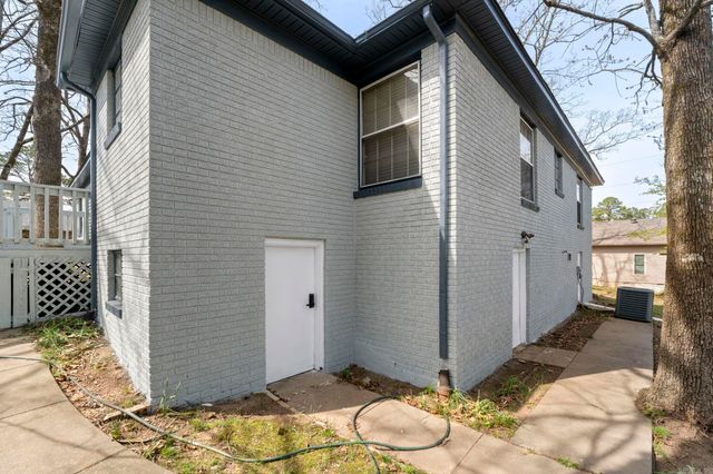 3 Fairhills Circle, Little Rock, AR 72205