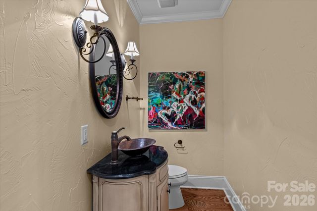 368 Players Ridge Road, Hickory, NC 28601
