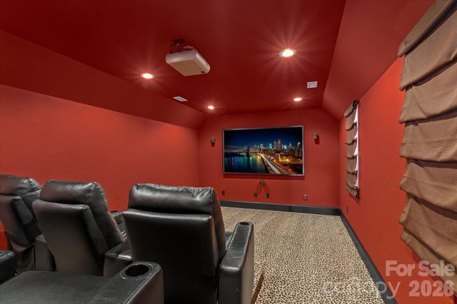 368 Players Ridge Road, Hickory, NC 28601