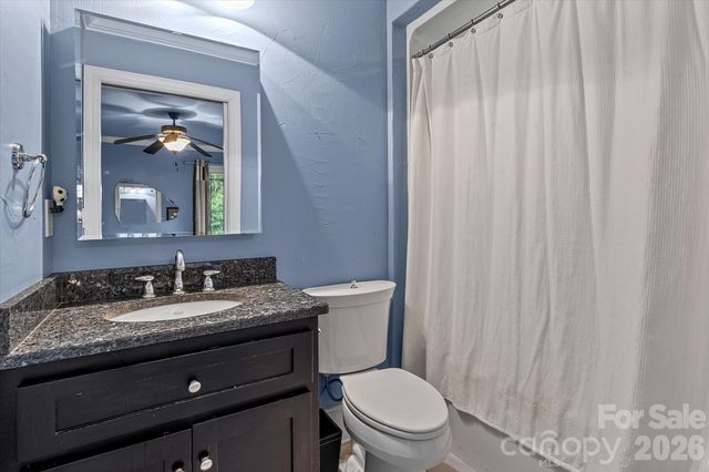 368 Players Ridge Road, Hickory, NC 28601