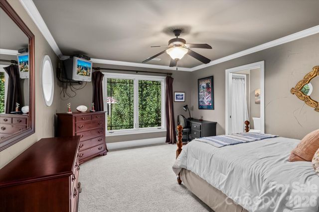 368 Players Ridge Road, Hickory, NC 28601