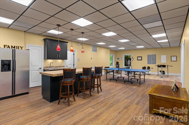 368 Players Ridge Road, Hickory, NC 28601