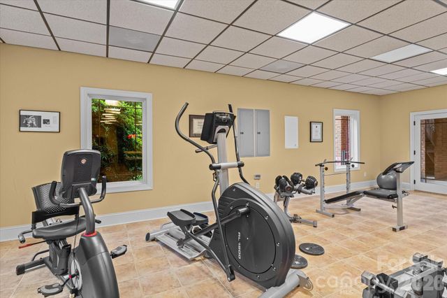 368 Players Ridge Road, Hickory, NC 28601