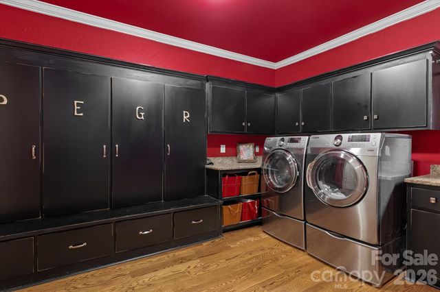 368 Players Ridge Road, Hickory, NC 28601