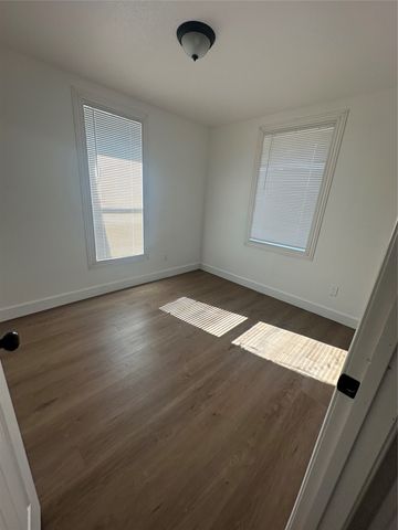 1802 Up The Grove Street, Greenville, TX 75401