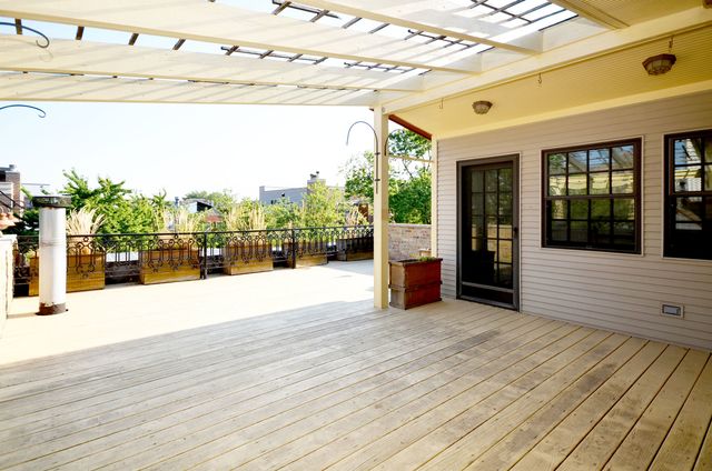 622 W Briar Place PH, Chicago, IL 60657