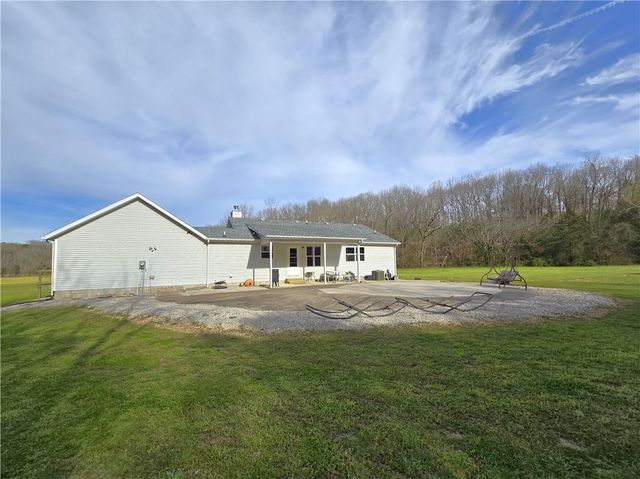 1511 County Road 617, Green Forest, AR 72638