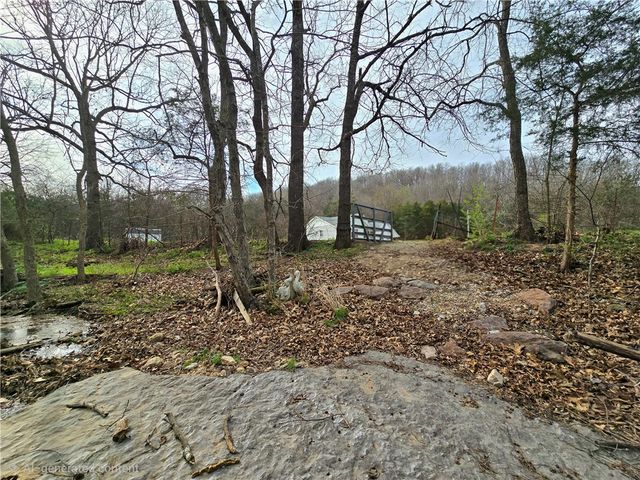 1511 County Road 617, Green Forest, AR 72638