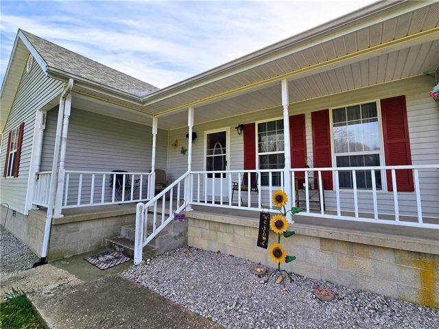 1511 County Road 617, Green Forest, AR 72638