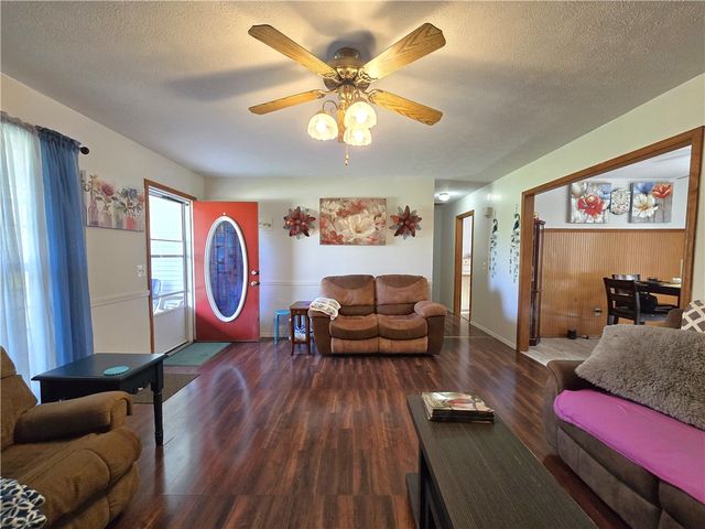 1511 County Road 617, Green Forest, AR 72638