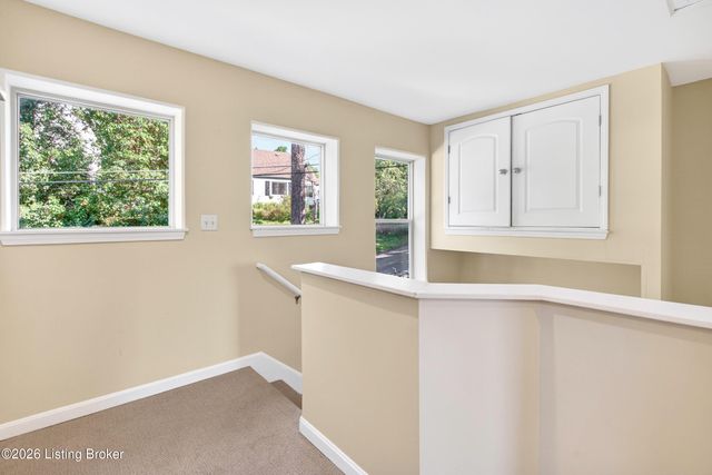 355 Kenilworth Rd, Louisville, KY 40206