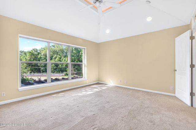 355 Kenilworth Rd, Louisville, KY 40206