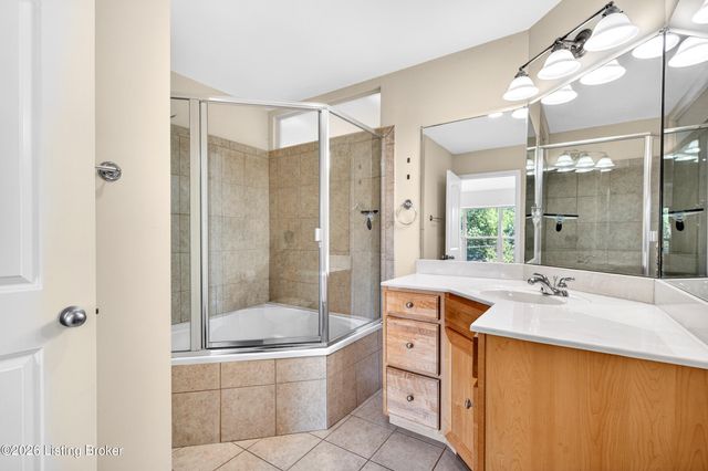 355 Kenilworth Rd, Louisville, KY 40206