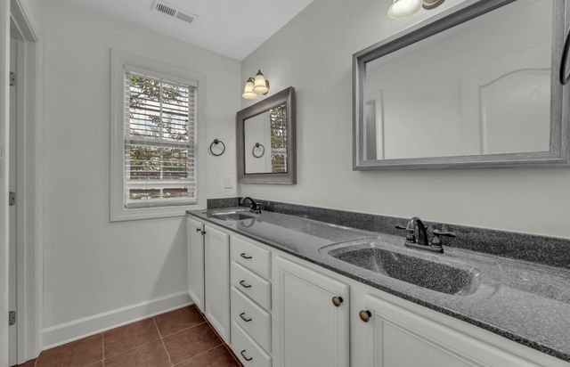 1154 Buggy Cv, Clarksville, TN 37043