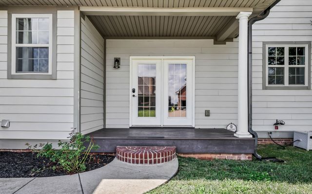1154 Buggy Cv, Clarksville, TN 37043