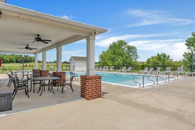 1154 Buggy Cv, Clarksville, TN 37043