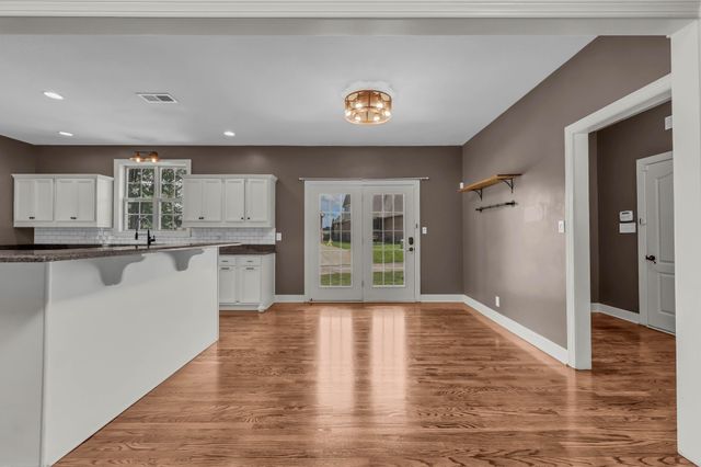 1154 Buggy Cv, Clarksville, TN 37043