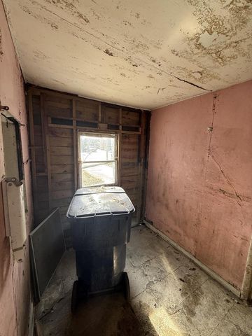 220 S Locust STREET, Janesville, WI 53548