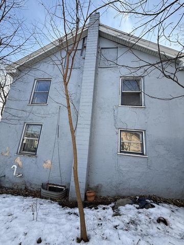 220 S Locust STREET, Janesville, WI 53548