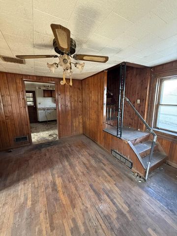 220 S Locust STREET, Janesville, WI 53548