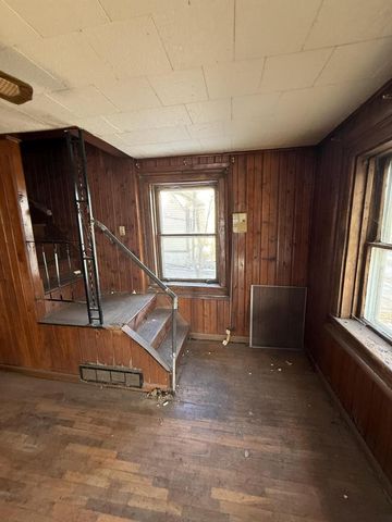 220 S Locust STREET, Janesville, WI 53548