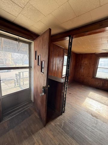 220 S Locust STREET, Janesville, WI 53548