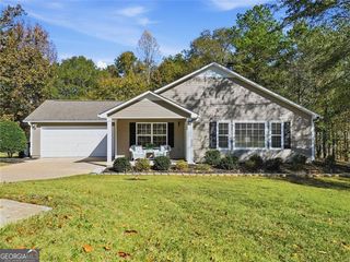 59 Akers Lake Drive, Moreland, GA 30259