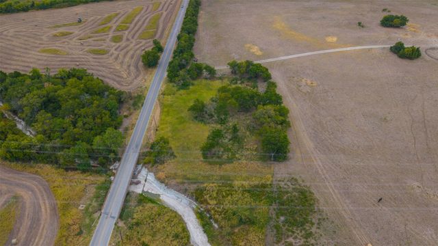 2615 S Houston School Road, Lancaster, TX 75146