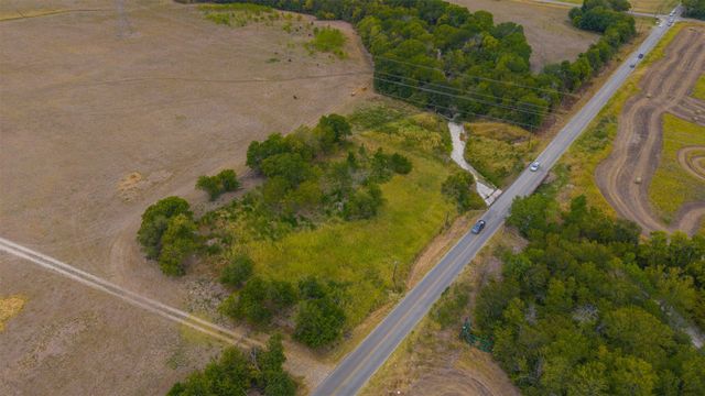 2615 S Houston School Road, Lancaster, TX 75146
