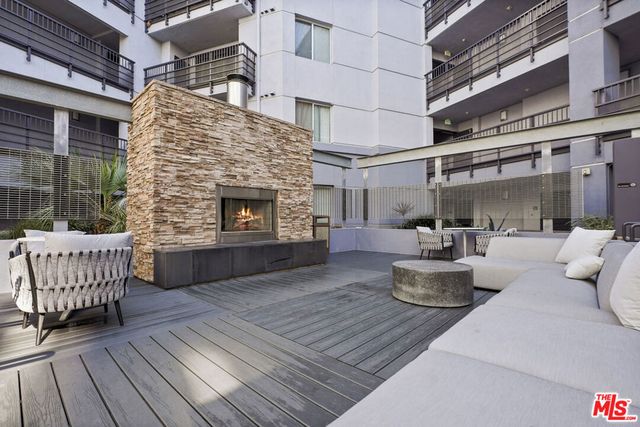 629 Traction Avenue 436, Los Angeles, CA 90013