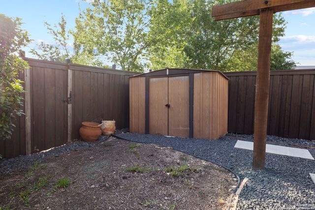 707 Ridingate Farm, San Antonio, TX 78228