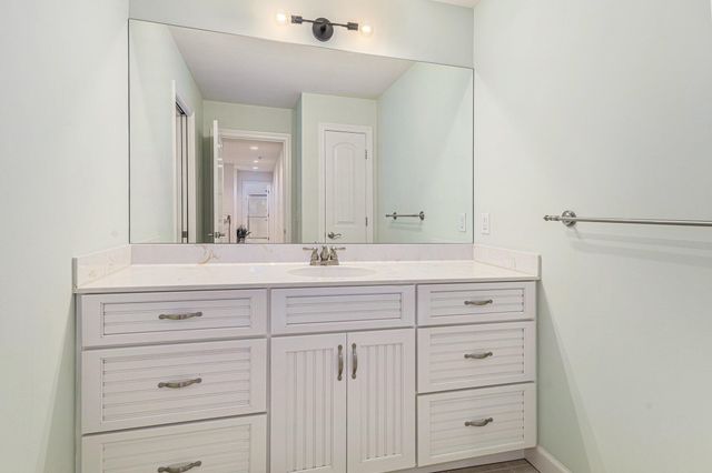 8196 E Walnut Ridge, New Carlisle, IN 46552