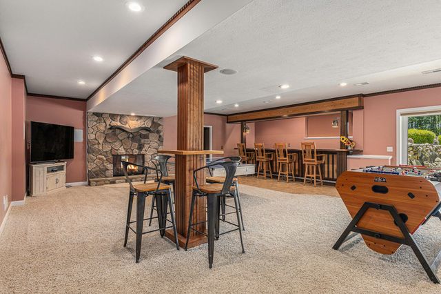 8196 E Walnut Ridge, New Carlisle, IN 46552